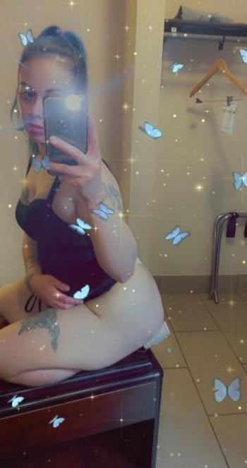 liz, 27  female escort, Fort Worth