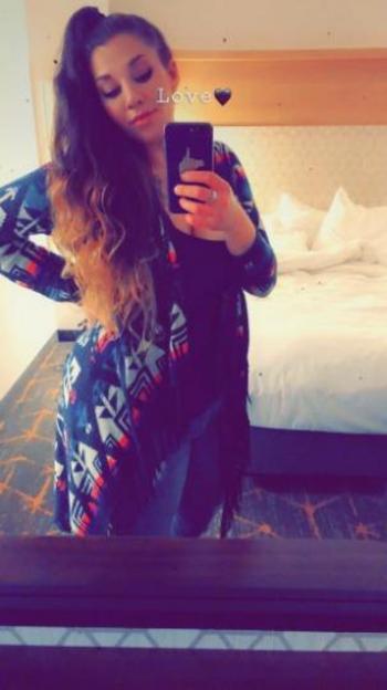 Cece, 27  female escort, Fort Worth