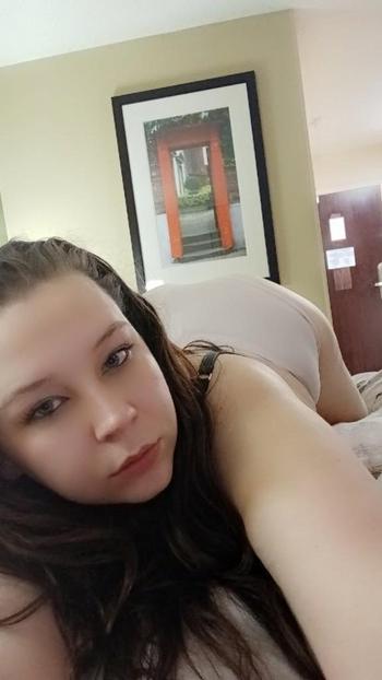 Chelsie, 25  female escort, Fort Worth