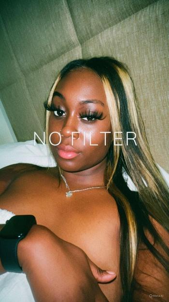 Henny, 23  female escort, Fort Worth