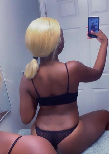 Big red, 23  female escort, Fort Worth
