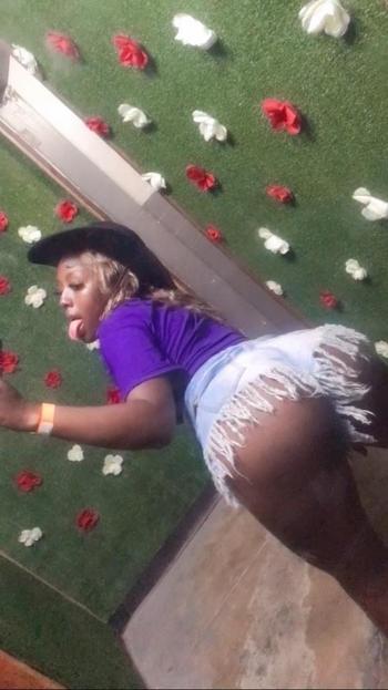 Sexc chocolate , 20  female escort, Fort Worth